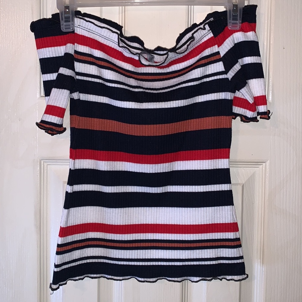 🎀CHARLOTTE RUSSE TOP🎀 - Picture 2 of 9